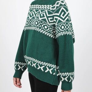 Brunette The Label Green and White Patterned Sweater